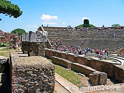 Rmisches Theater in Ostia Antica