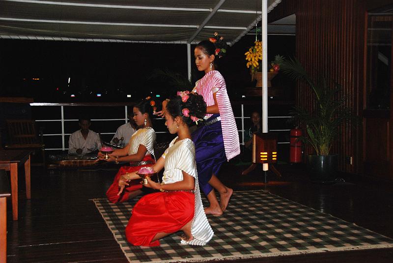 DSC_0872.JPG - Cambodian Dance performance.