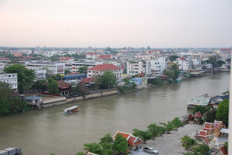 DSC_0465.JPG - Ayutthaya  Krungsri River Hotel. View from our room.