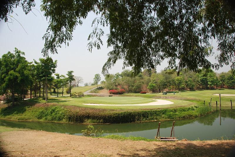 DSC_0555.JPG - The Blue Sapphire Golfclub aprox. 1/2 hour from our resort.