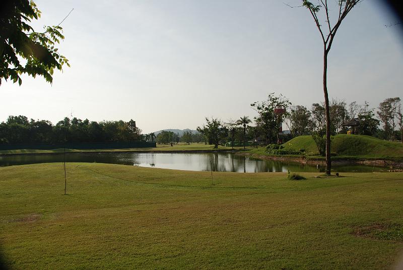 DSC_0897.JPG - Novotel Chumphon. 9 hole golf course.