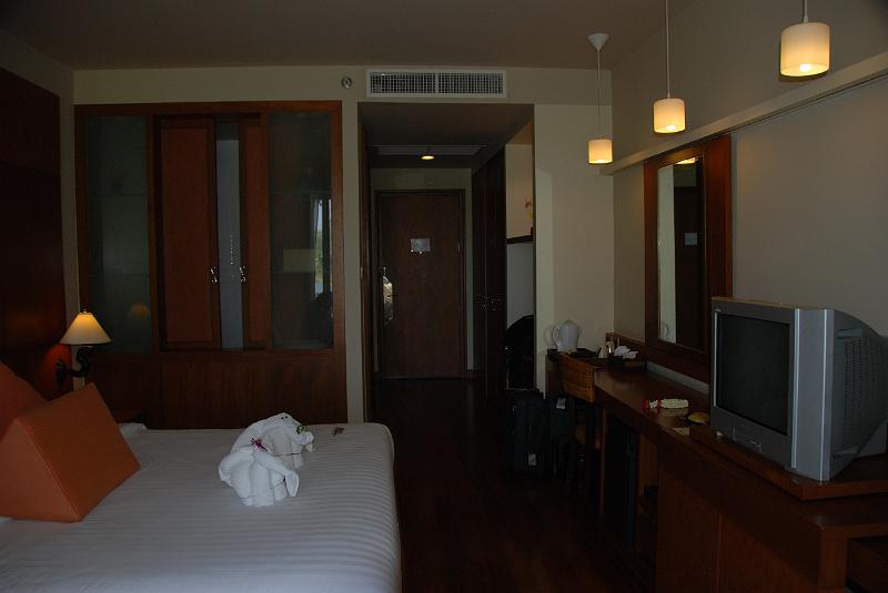 DSC_0922.JPG - Mission Hills Resort our room.