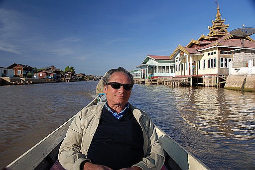 DSC_0555.JPG - Our pick up service from hotel !