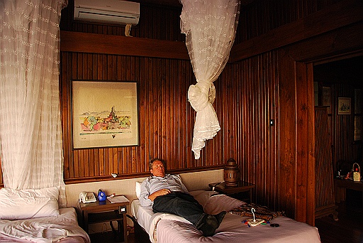 DSC_0013.JPG - Bernd has been very ill.