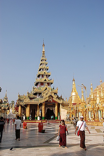 DSC_0027.JPG - Shwedagon Pagoda on Singuttara Hill