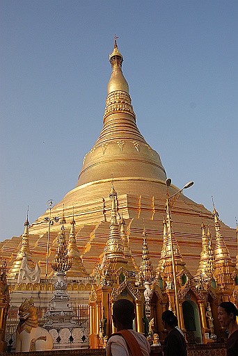 DSC_0055.JPG - Shwedagon Pagoda .
