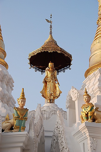 DSC_0071.JPG - Shwedagon Pagoda .